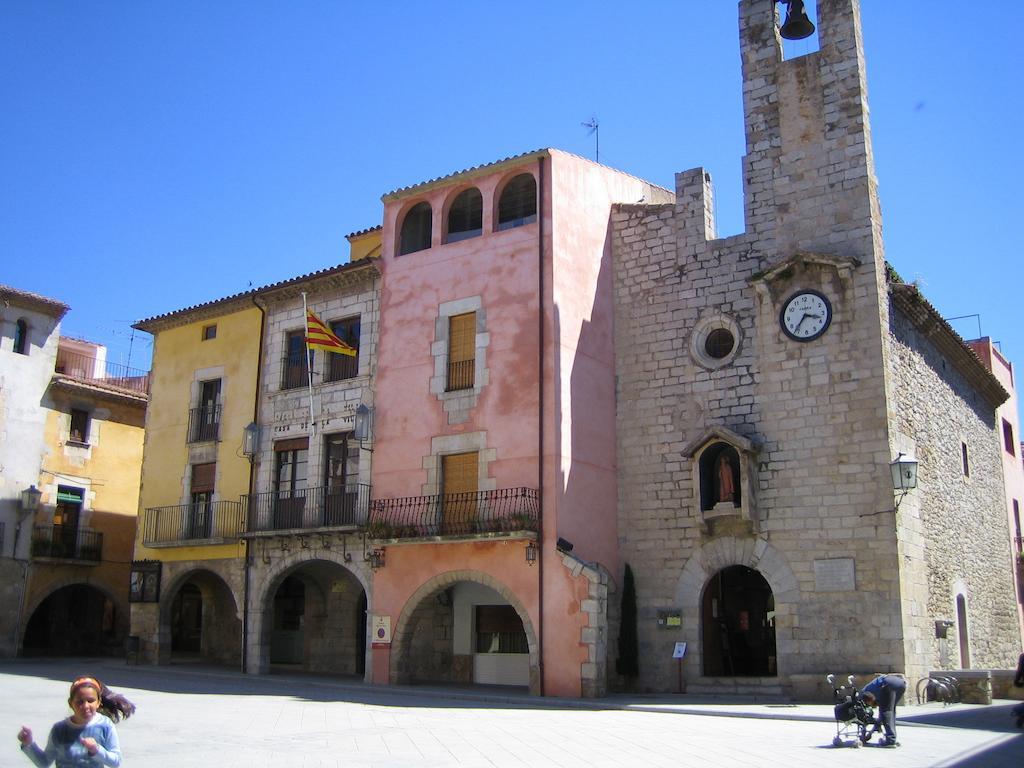מלון Torroella de Montgrí Fonda Mitja מראה חיצוני תמונה